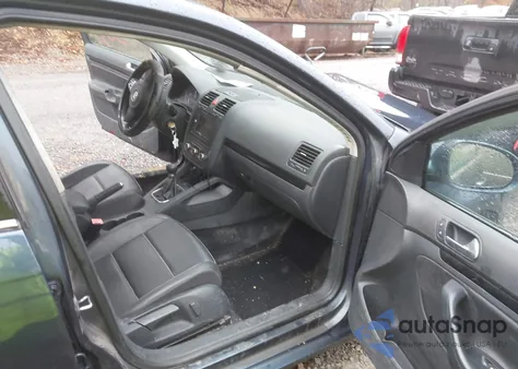 2010 Volkswagen Jetta Limited Edition/Se/Sel from USA, damaged, VIN 3VWRZ7AJ8AM066305